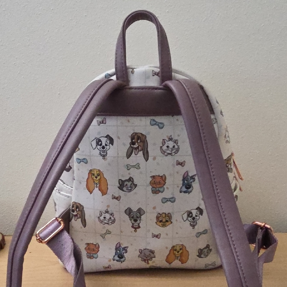 Loungefly Disney Pets Used-like New - Picture 2 of 9